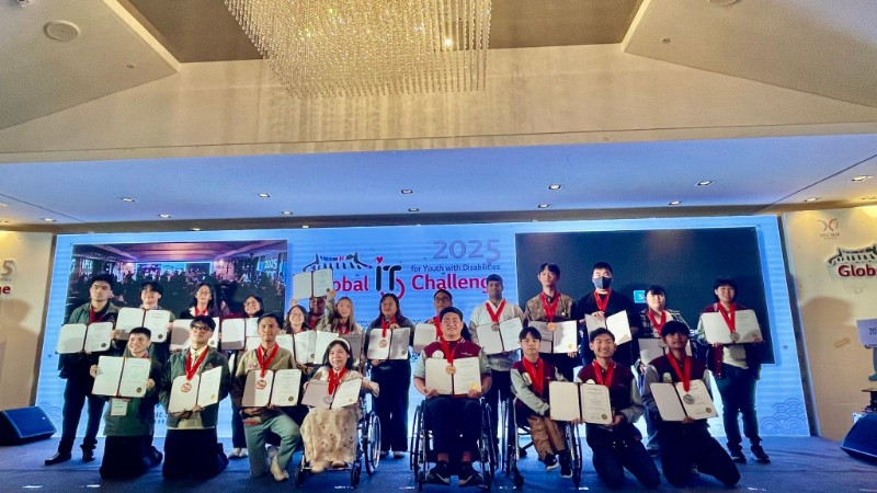 Việt Nam giành nhiều giải lớn tại cuộc thi công nghệ thông tin quốc tế dành cho người khuyết tật